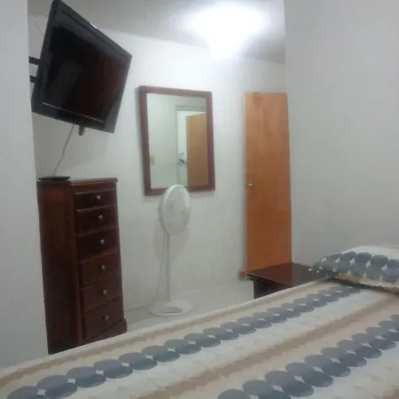 Yard Style Hotel Kingston Room photo